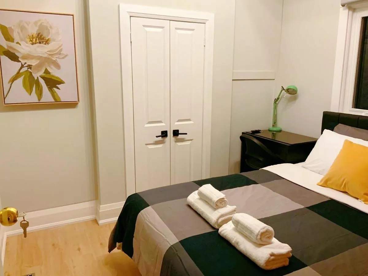 Homestay Lawrence Garden Guesthouse Toronto